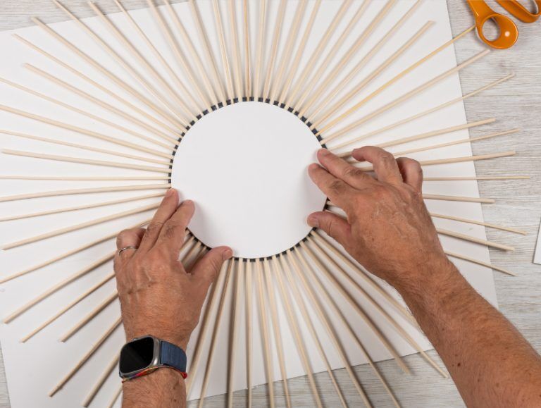 Comment créer un miroir en rotin soi-même ? | Atlas For Men