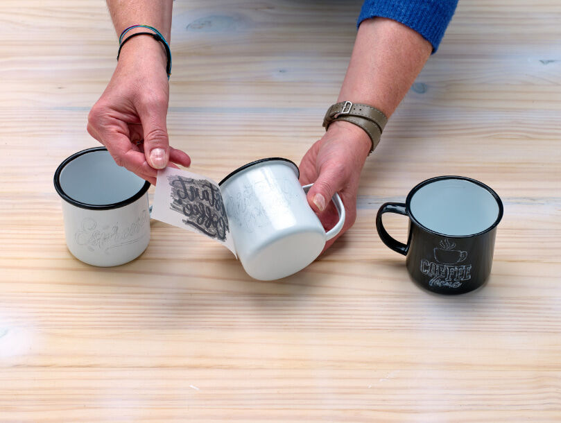 des mugs en émail personnalisés 4