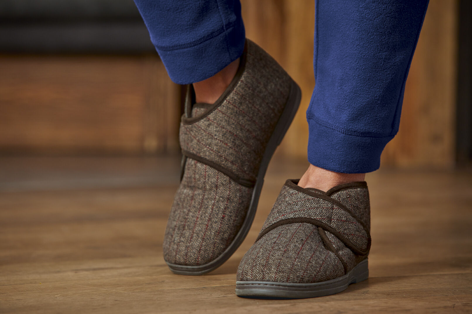 How to Choose the Best Men's and Women's Slippers