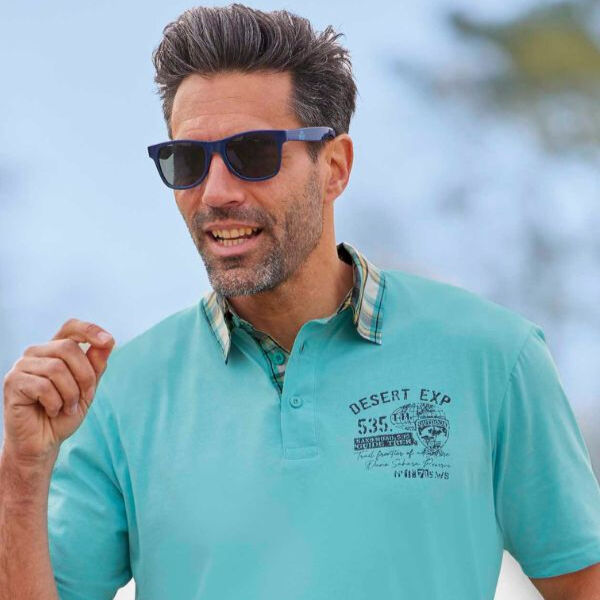 How to Wear and What to Wear With a Polo Shirt
