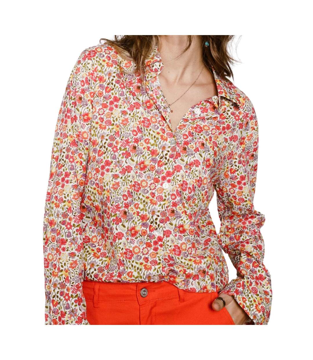 Chemise femme manches longues de couleur rouge motif fleurs-2