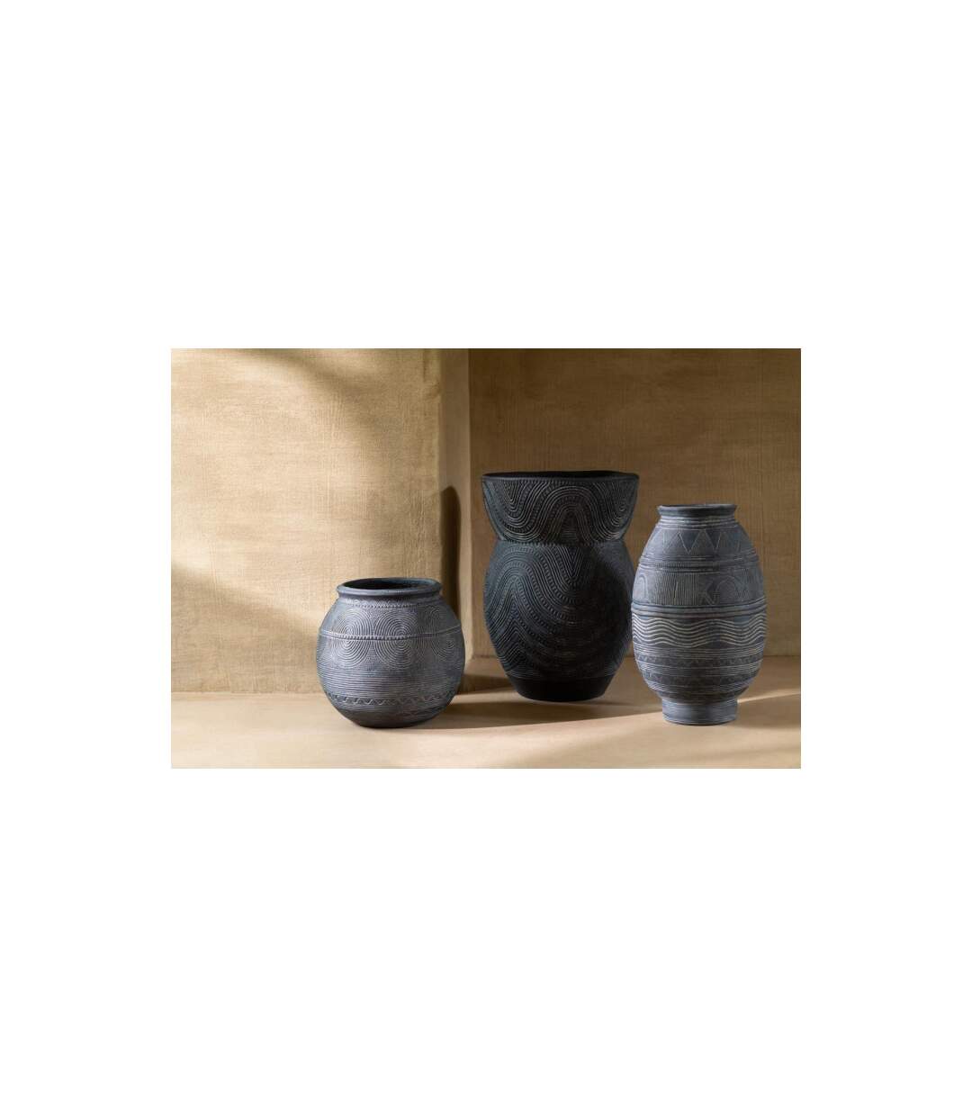 Vase Cruche en Ciment Black Lombok 29cm Noir-2