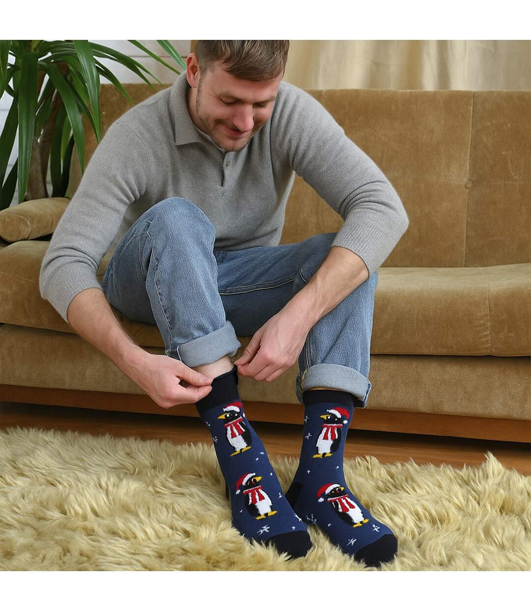12 Pair Multipack Mens Christmas Design Socks-5