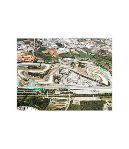 Grand Prix F1 d'Espagne 2024 : entrée 3 jours avec séjour en demi-pension dans un hôtel pour 2 - SMARTBOX - Coffret Cadeau Sport & Aventure