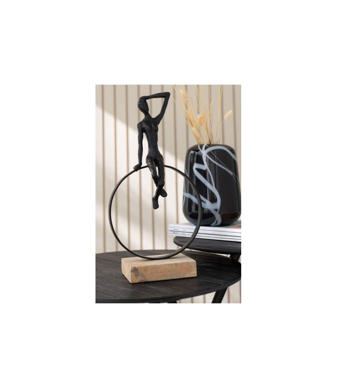 Statuette Déco Homme Anneau 40cm Noir-2