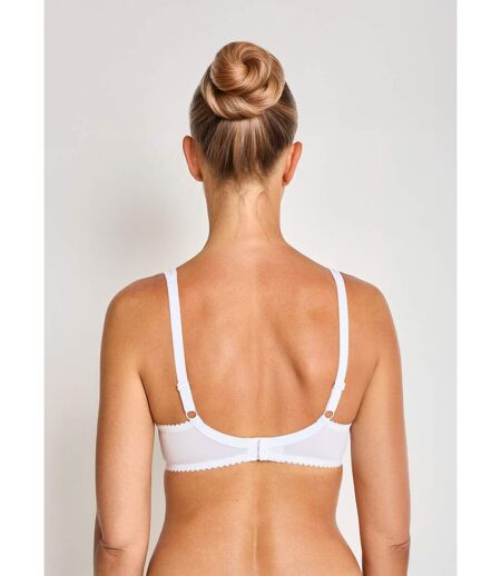 Soutien-gorge emboîtant avec armatures
