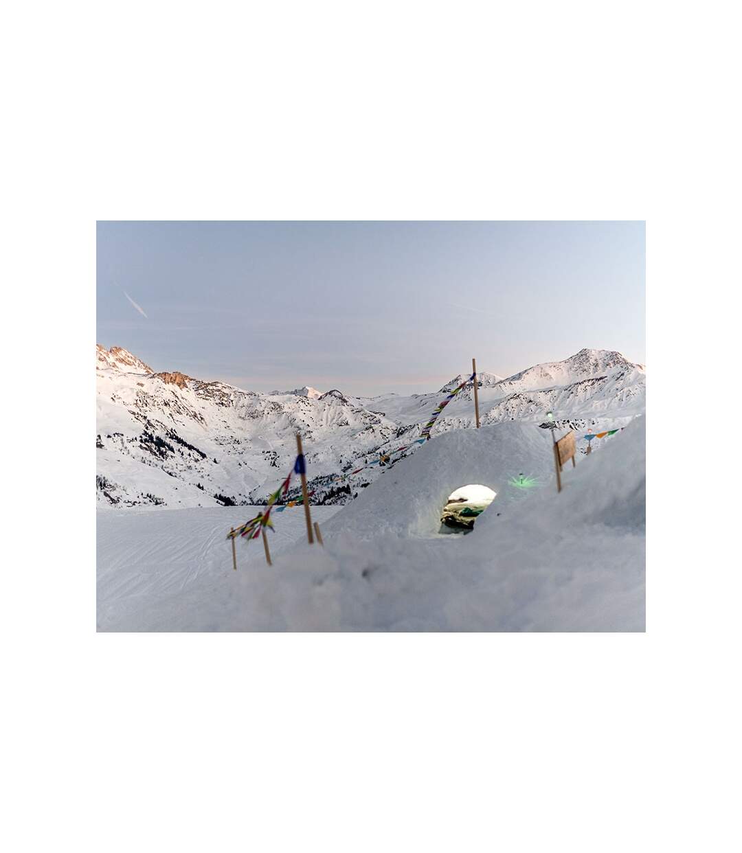 2 jours insolites en famille avec dîner dans un igloo en Savoie près d'Albertville - SMARTBOX - Coffret Cadeau Séjour