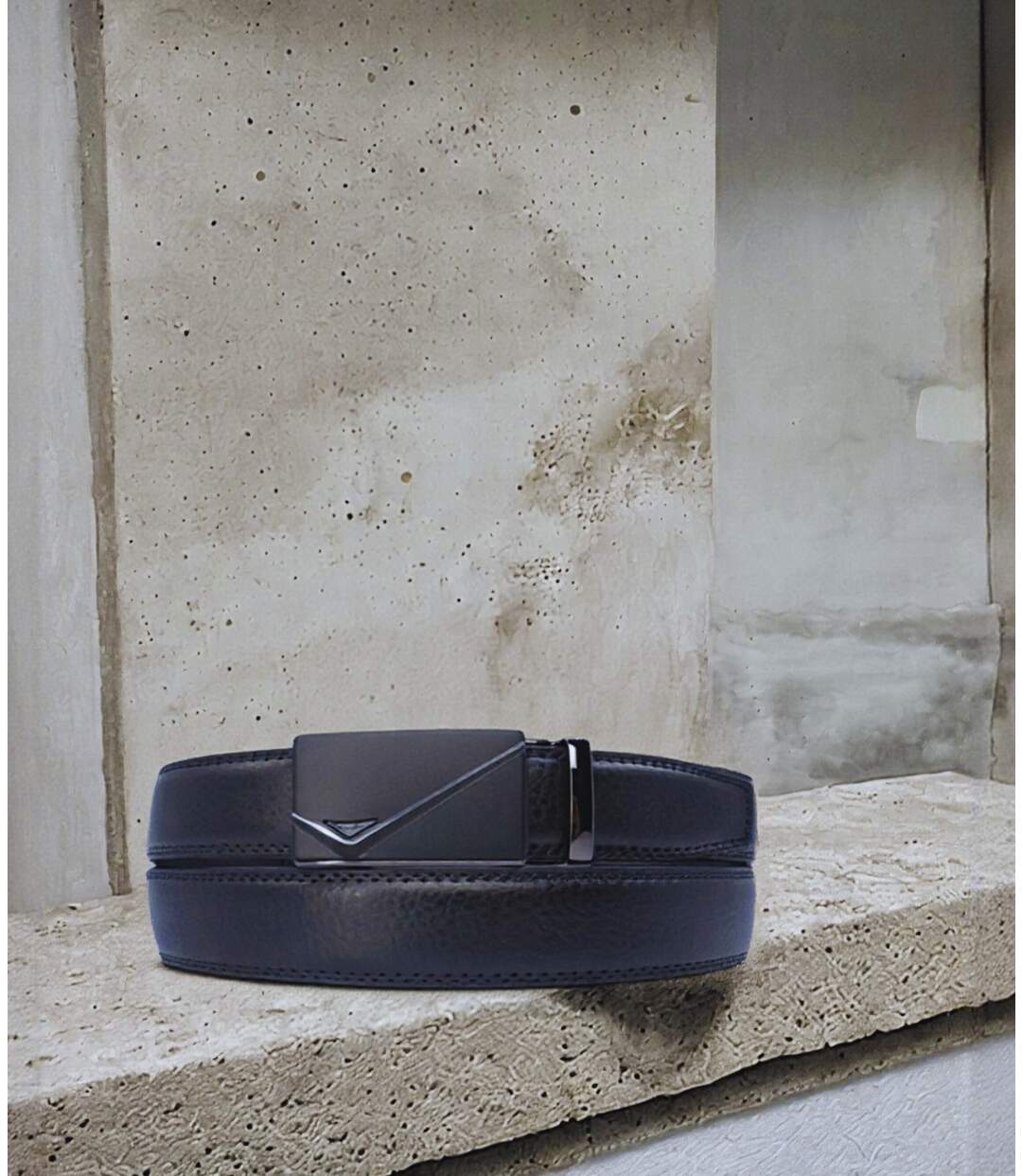 Ceinture en cuir noir pour hommes - Ajustable et élégante, idéale pour tous les styles-5