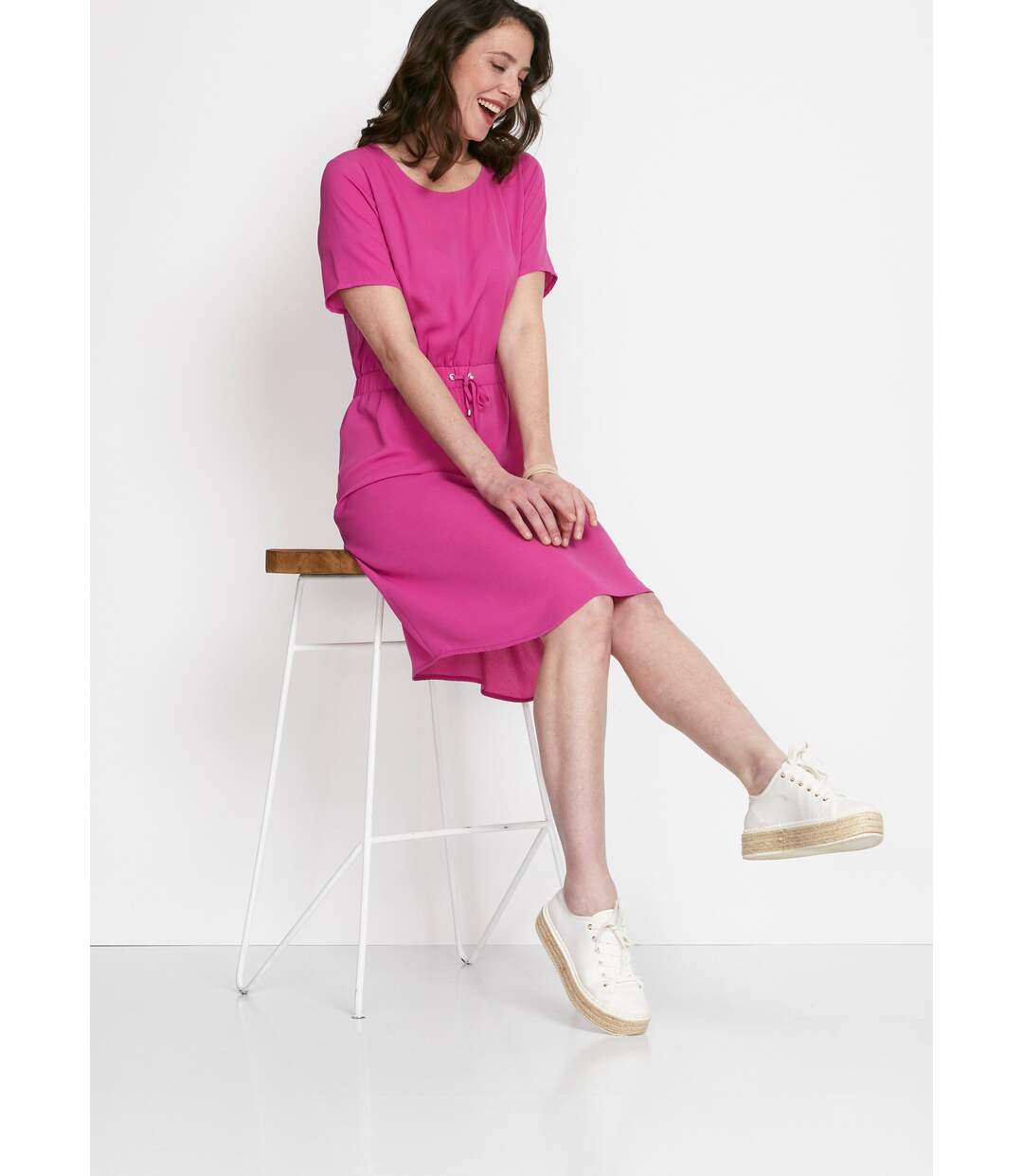 Robe courte droite taille élastiquée-4