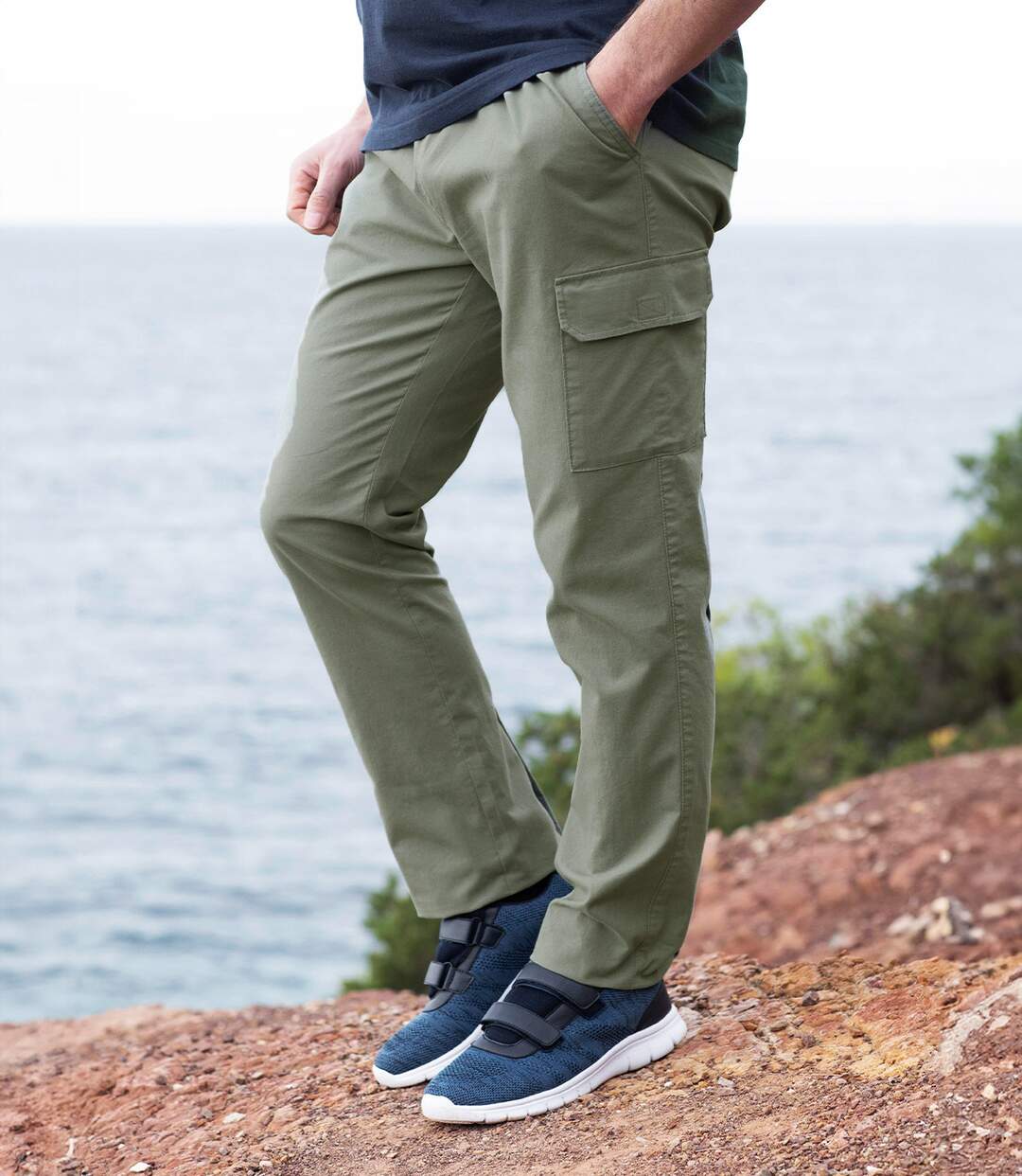 Pack of 2 Men's Cargo Trousers - Navy Khaki-3