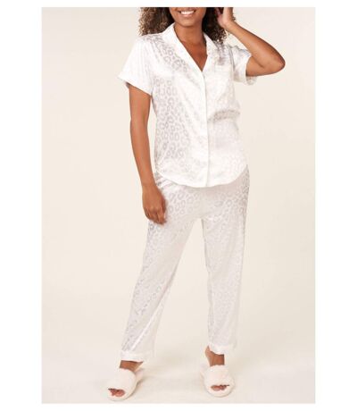 Pyjama fluide en satin