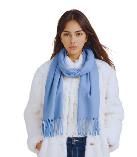écharpe élégante Femme en Bleu Ciel - Accessoire Chic pour l'Hiver
