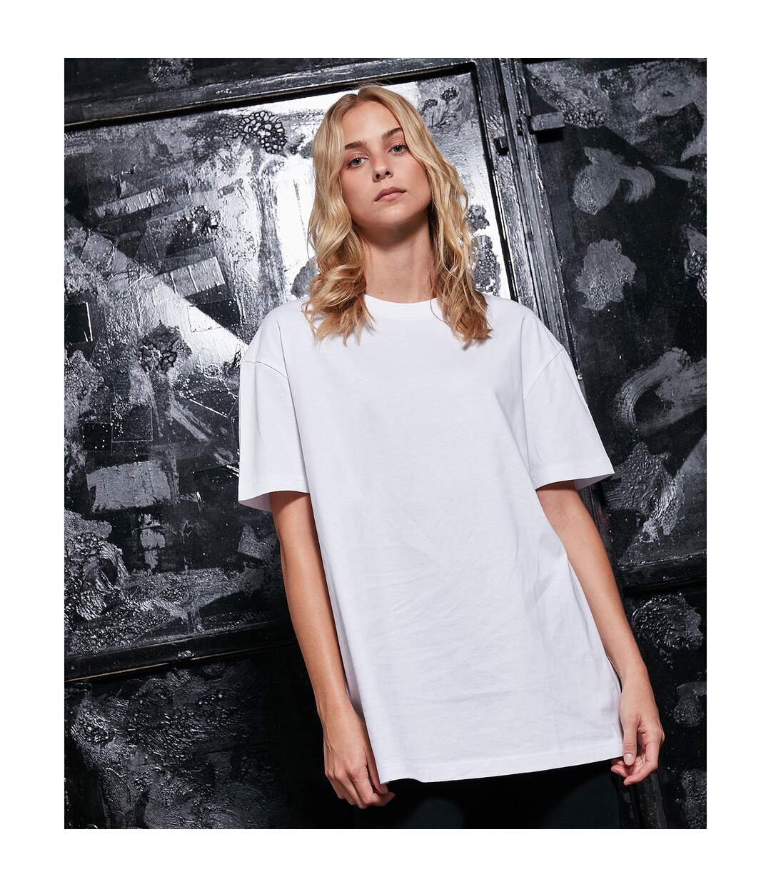 T-shirt femme blanc Build Your Brand-4