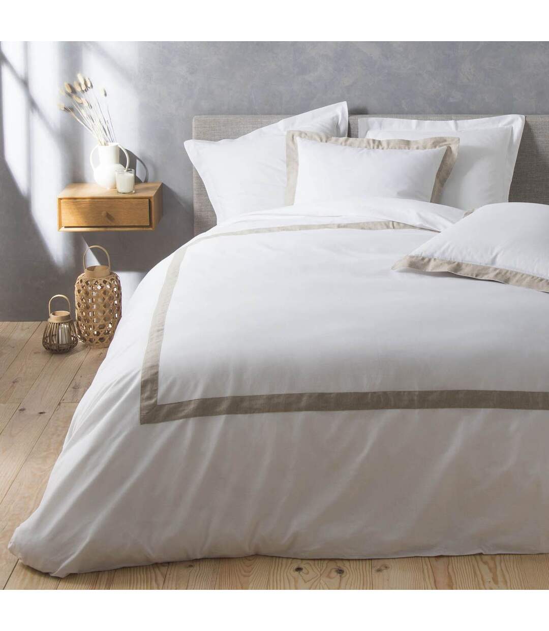 Parure de Lit 3 Pièces Lauraline 240x220cm Blanc-1