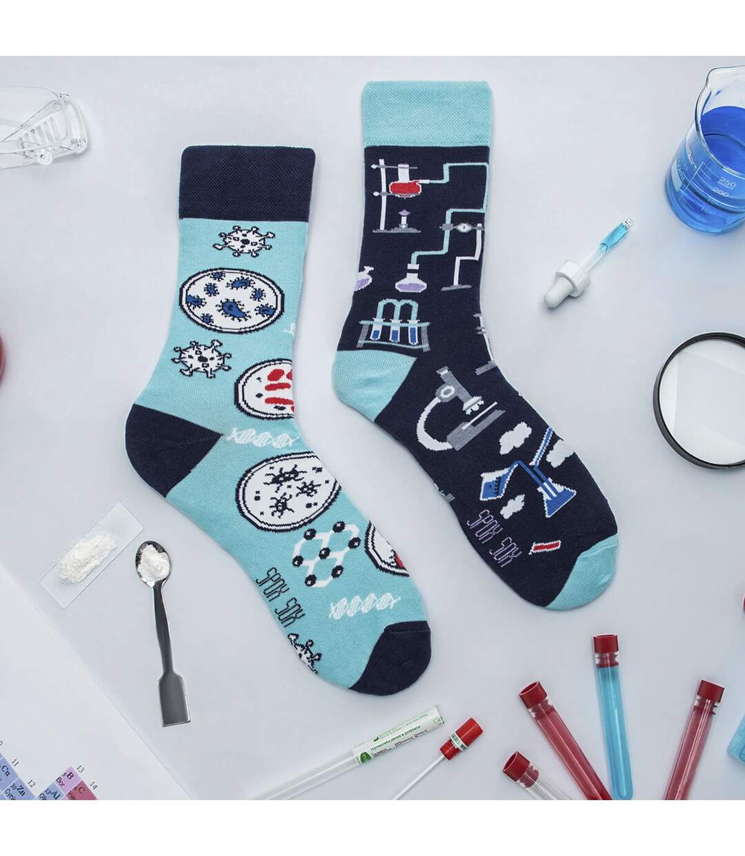 1 Pack Unisex Mismatched Novelty Odd Socks - Laboratory-3