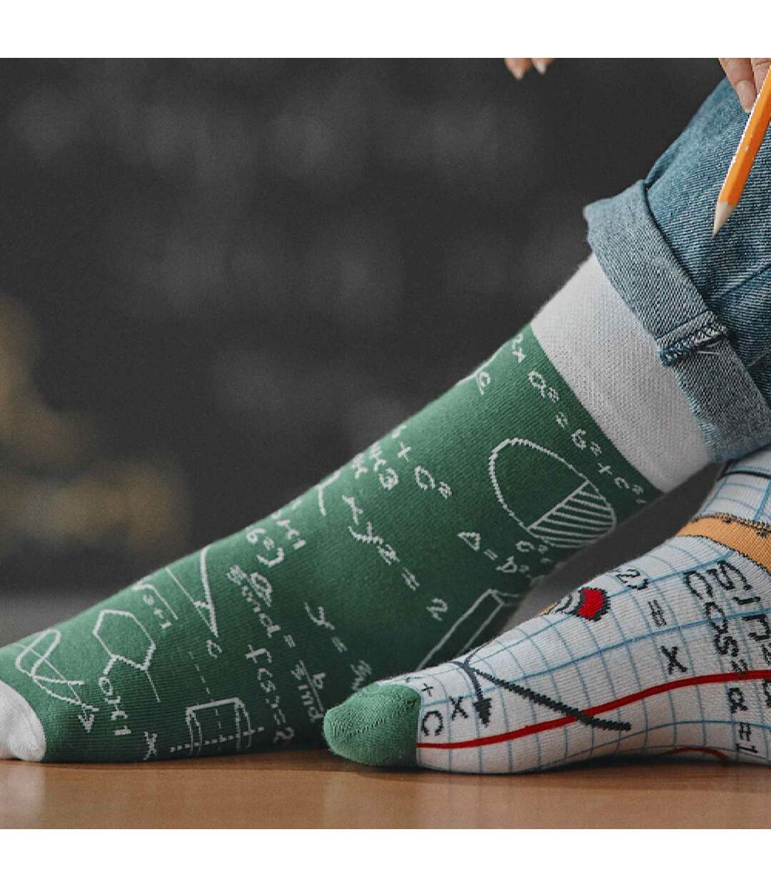 1 Pack Unisex Mismatched Novelty Odd Socks - Back 2 School-2