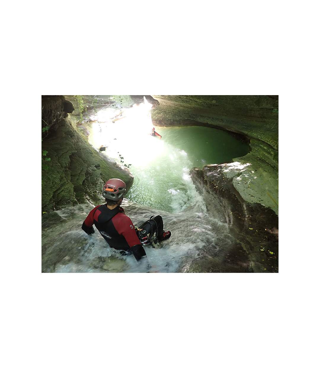 Session de canyoning de 3h30 près de Grenoble - SMARTBOX - Coffret Cadeau Sport & Aventure