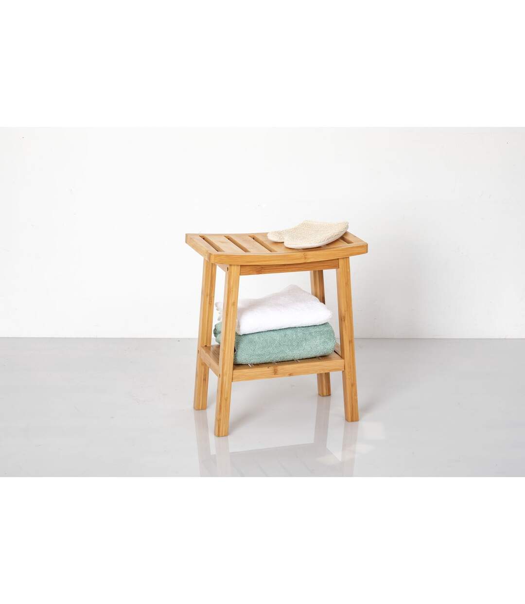 Tabouret courbé en Bambou Green Harmony-3