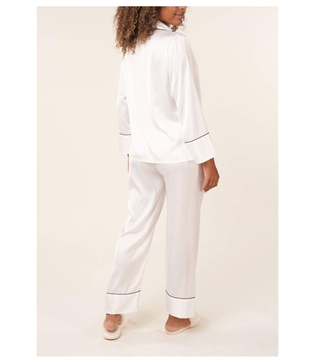 Pyjama fluide en satin