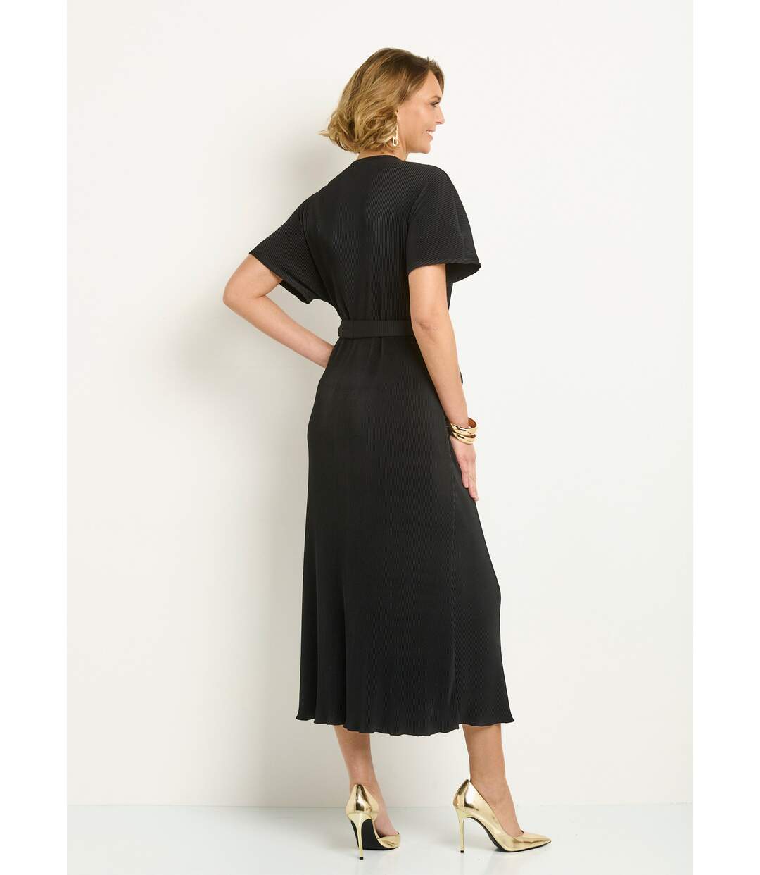 Robe longue plissée et ceinturée col V-2