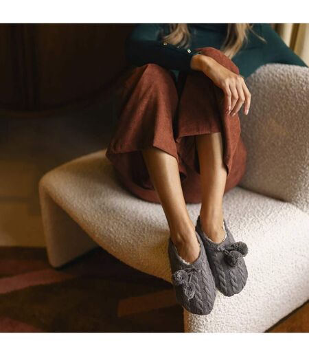 1 Pair Ladies Cable Knit Moccasin Bootie - Warm Soft Cosy Indoor Slippers