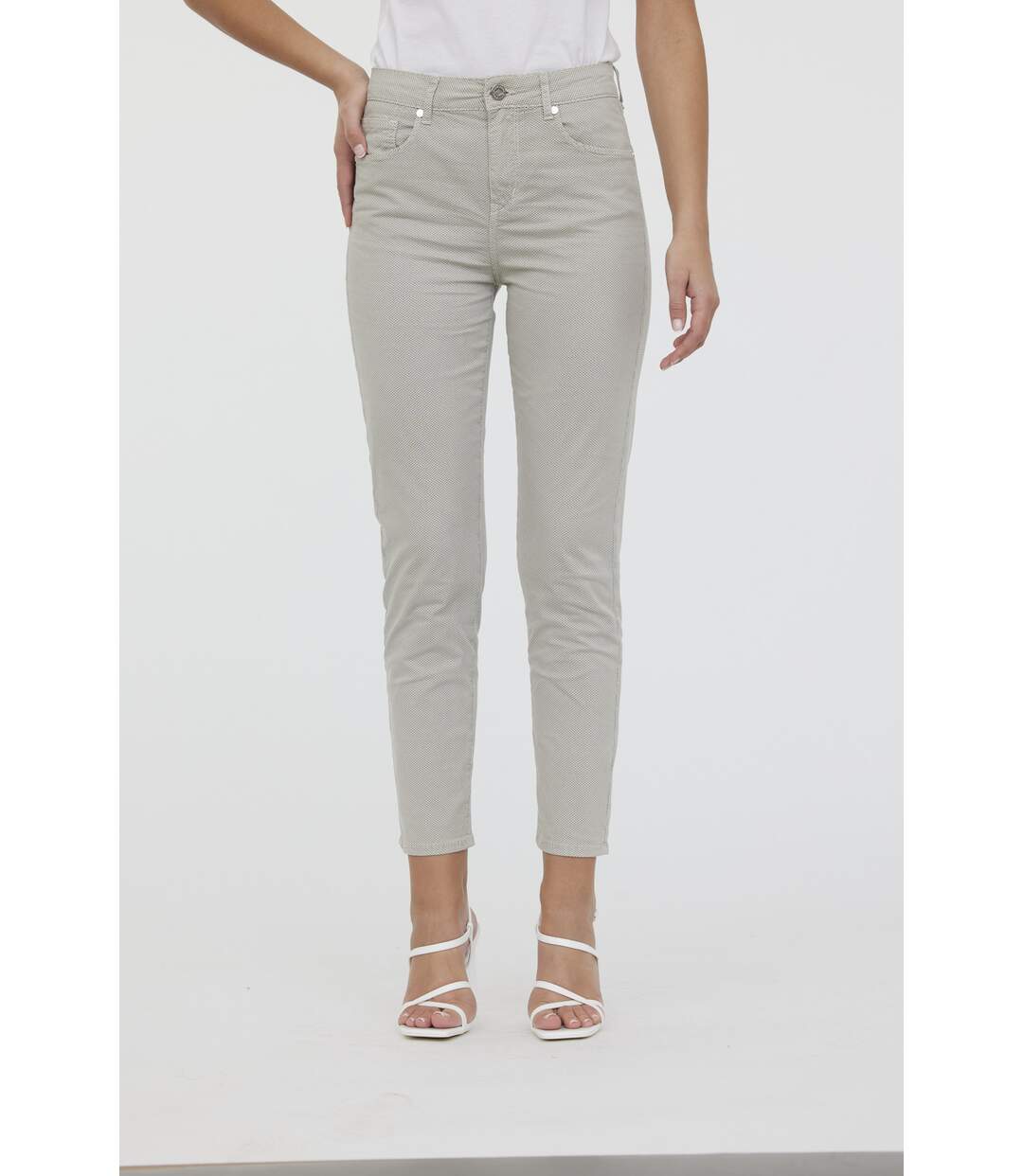 Pantalon coton slim LC135