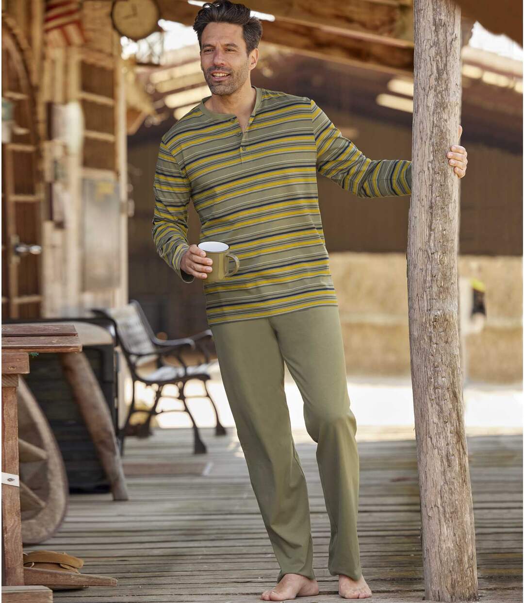 Pohodlné žerzejové pyžamo s knoflíčkovým zapínáním u krku Atlas For Men
