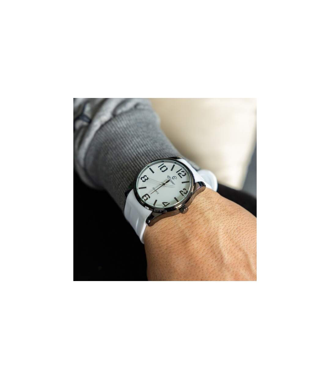 Très Belle Montre Homme en Silicone Blanc CHTIME