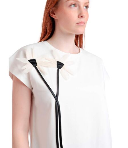 T-shirt manches courtes Flor Aplicada Admas