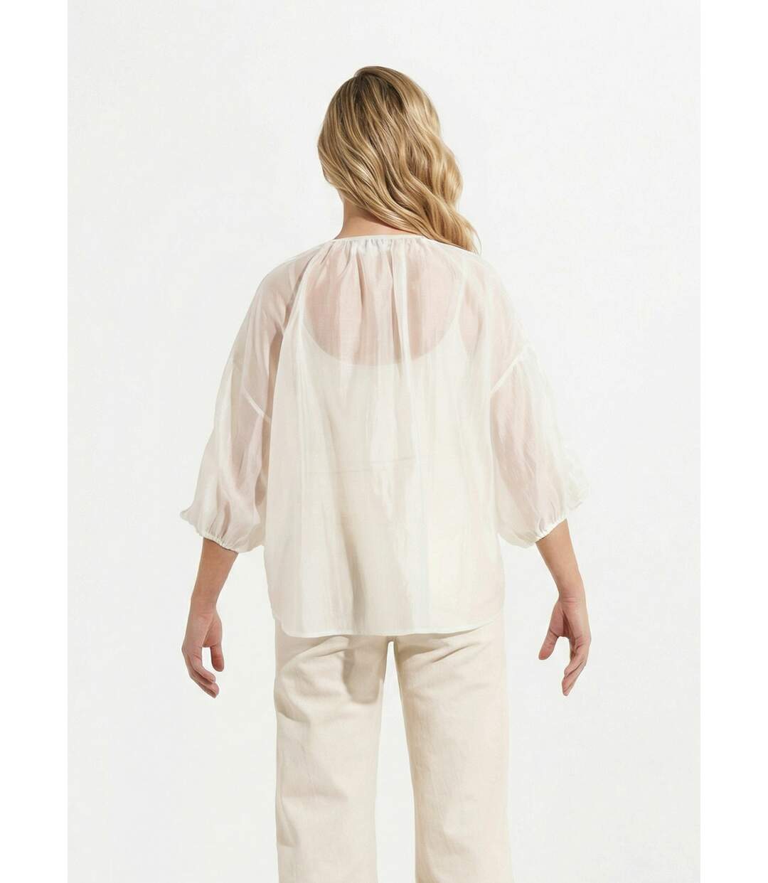 Blouse col V boutonnée à volants-2