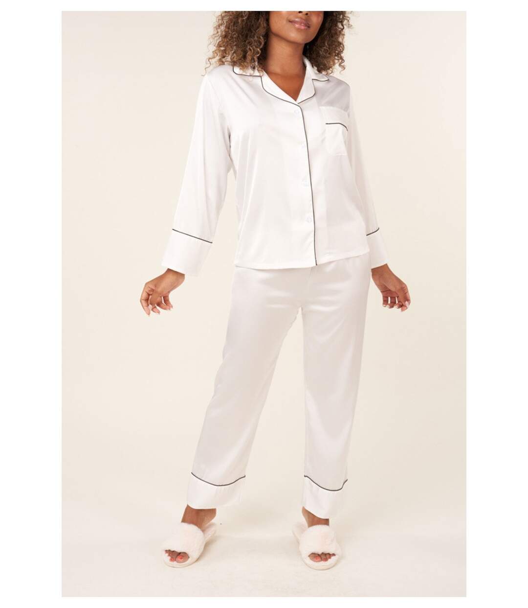 Pyjama fluide en satin