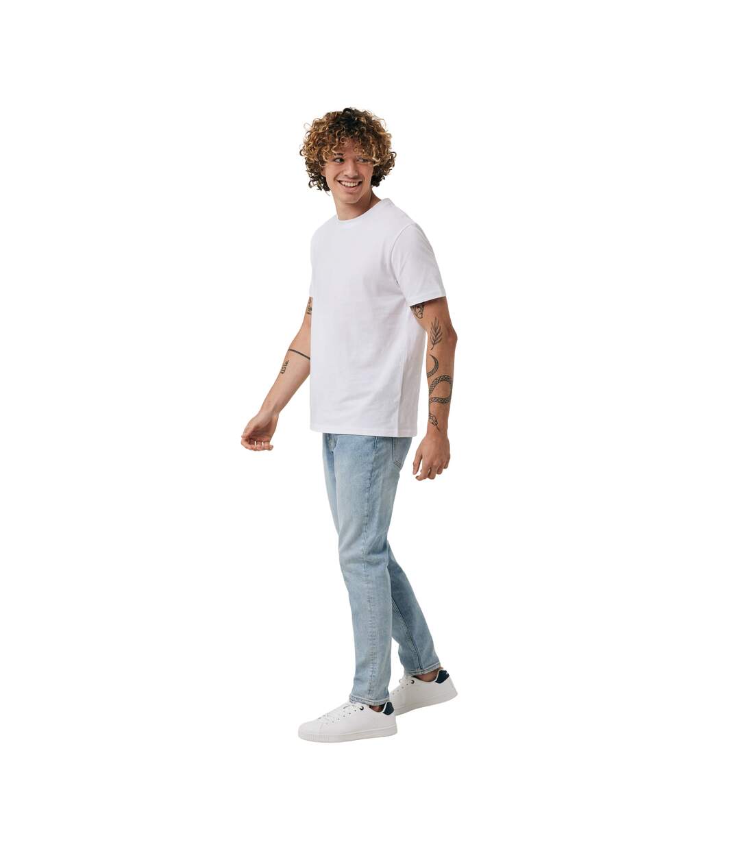 Blanc Iqoniq-3