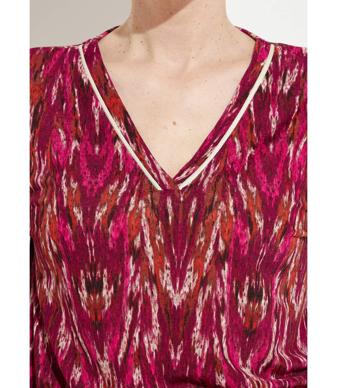 Robe courte imprimée col V manches longues-3