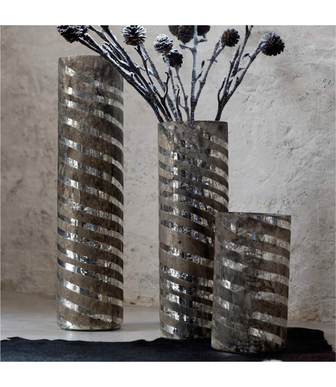 Vase Design en Verre Lignes 26cm Argent-4