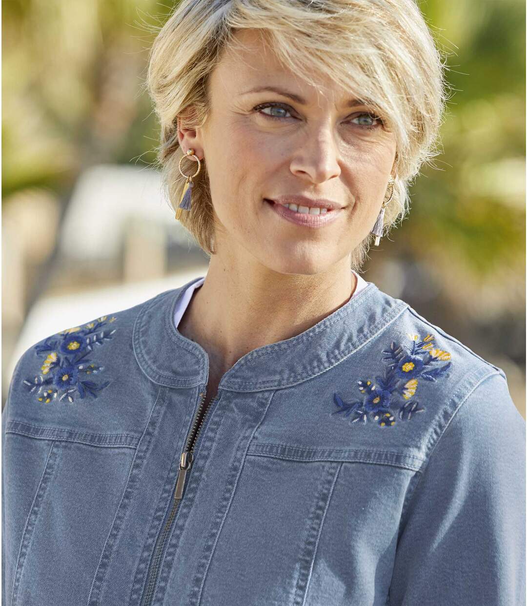 Hímzett sztreccs farmerdzseki-3