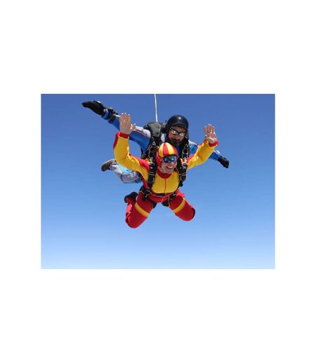 Saut en parachute à 4200 mètres d'altitude le week-end et en semaine près d'Amiens - SMARTBOX - Coffret Cadeau Sport & Aventure