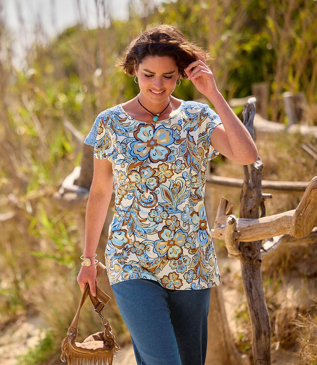 Le Tee-Shirt Fleuri Détails Macramé-2