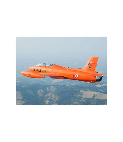Pilotage d'avion de chasse : vol sensationnel au-dessus de l'Italie en MB-326 - SMARTBOX - Coffret Cadeau Sport & Aventure