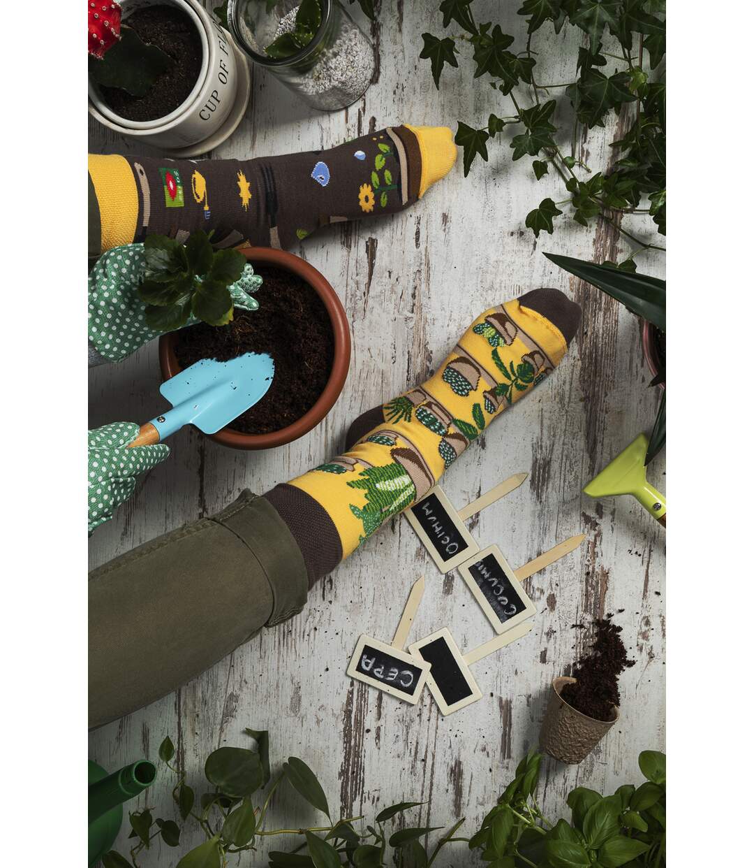 SPOX SOX - Unisex Novelty Odd Socks - Gardening-2