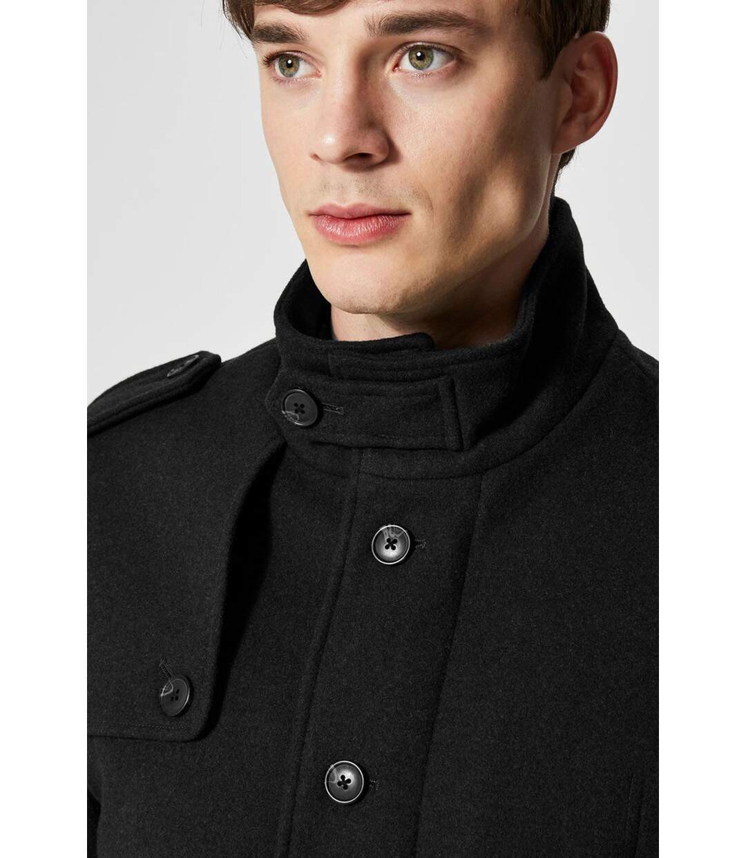 Manteau en laine boutonné