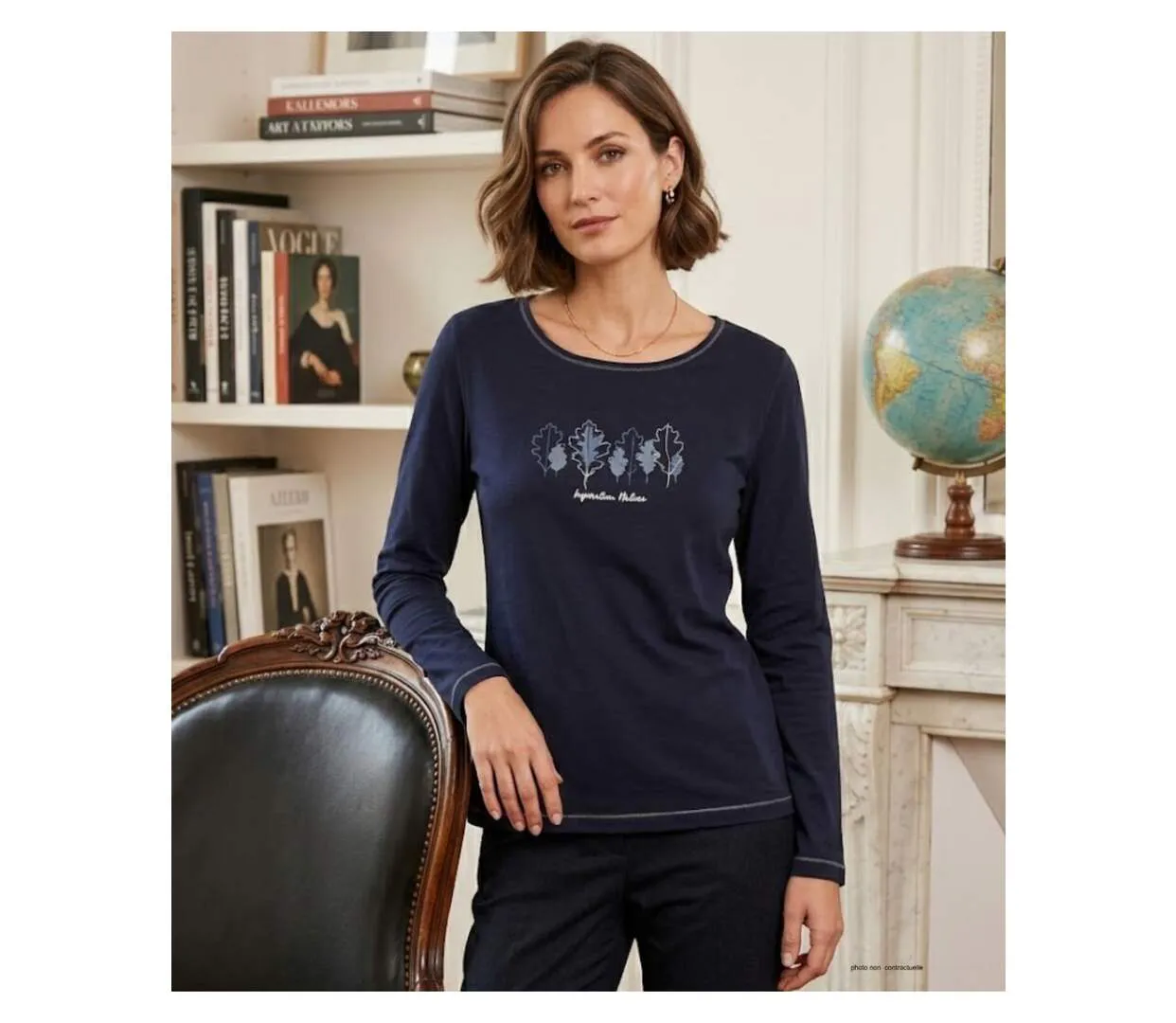 MAYFLOWER NOBODY1 – Tee-shirt manches longues marine à détails brillants pour un look chic et décontracté-1