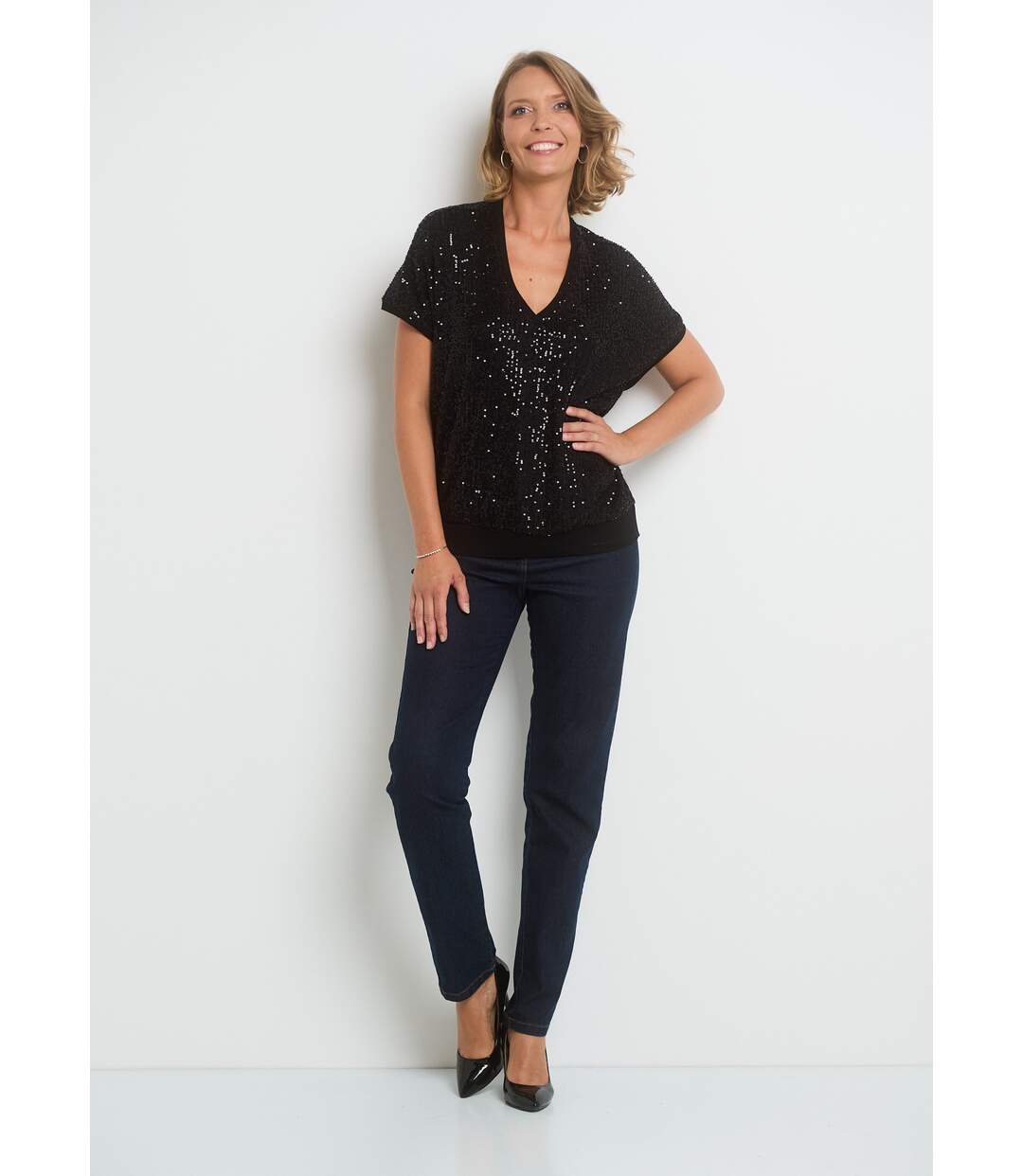 T-shirt col V en résille avec sequins-3