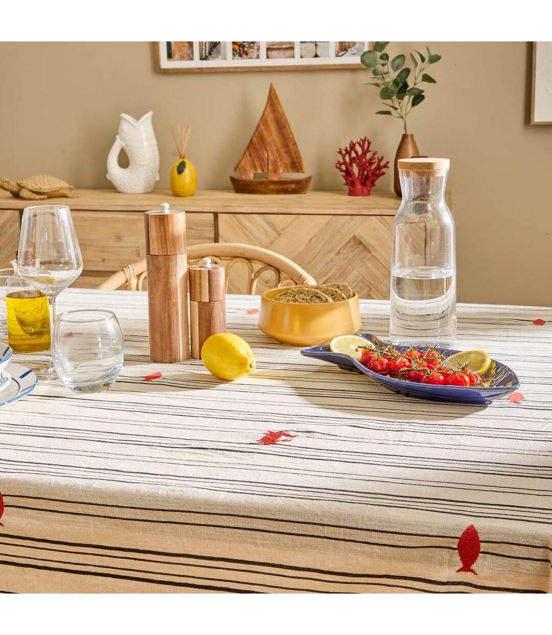 Nappe Brodée Océania 150x250cm Beige-3