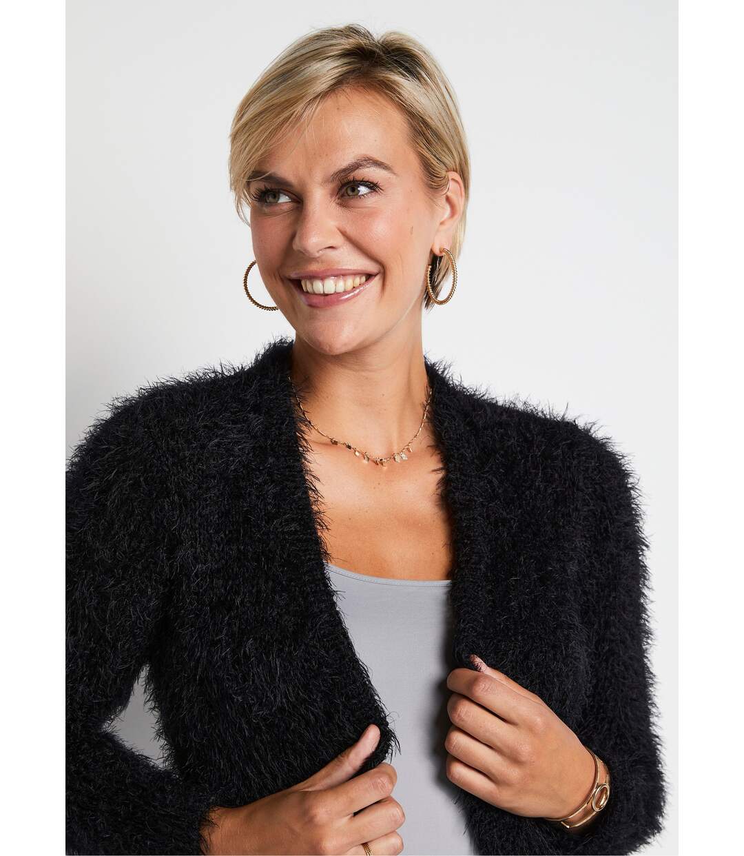 Gilet boléro court maille effet poilu-4