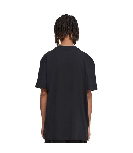 Noir Mister Tee
