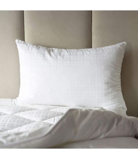 Hotel suite luxury pillow 75cm x 48cm white Belledorm