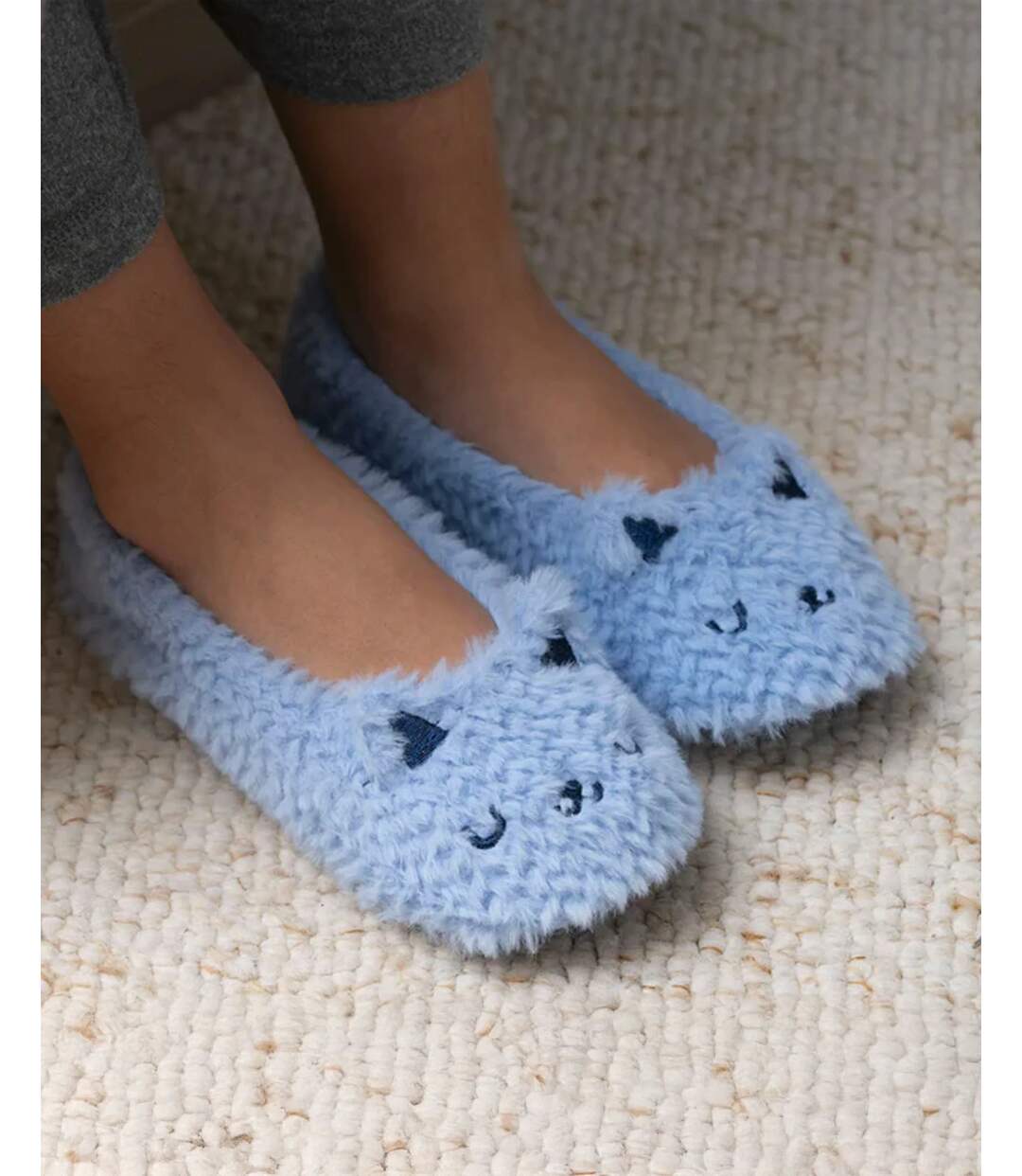 Isotoner Chaussons extra-light Ballerines femme imitation fourrure, semelle antidérapante-2
