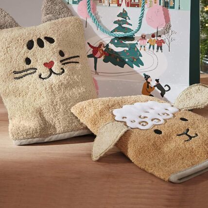 2 gants de toilette