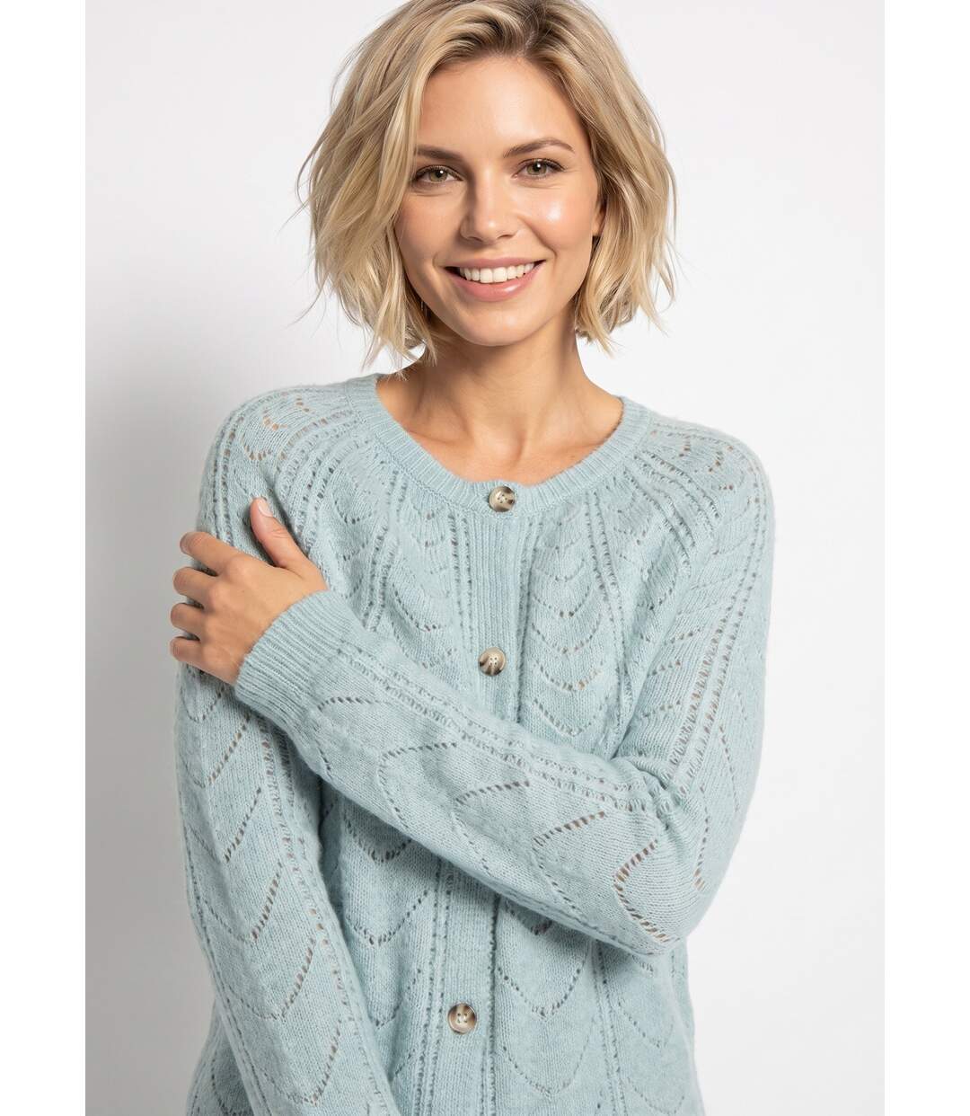 Gilet cardigan boutonné chiné ajouré col rond-4