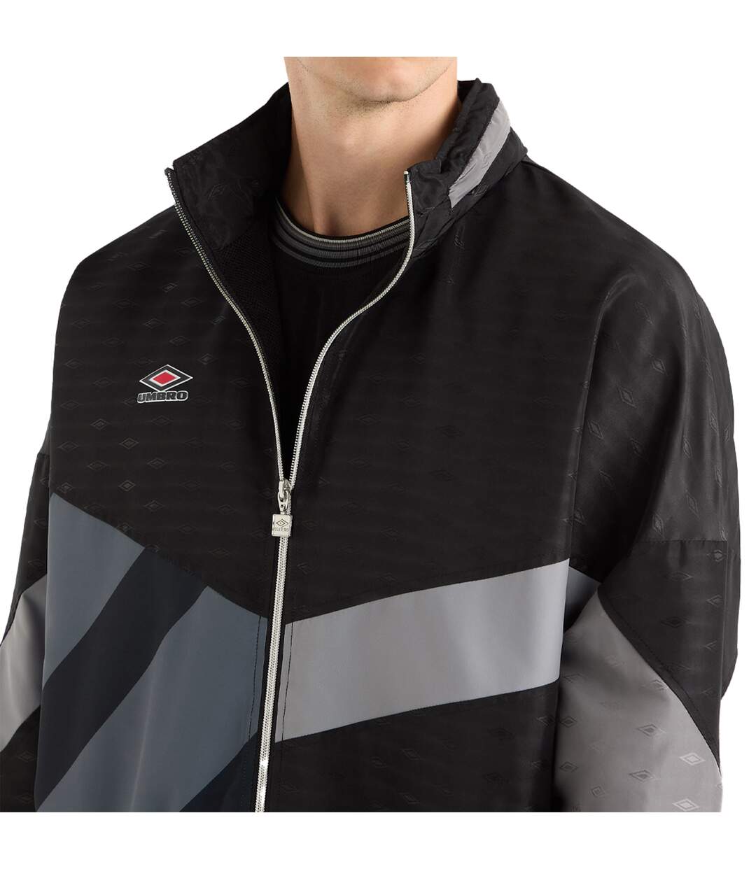 Mens panelled track jacket black/quiet shade Umbro-3